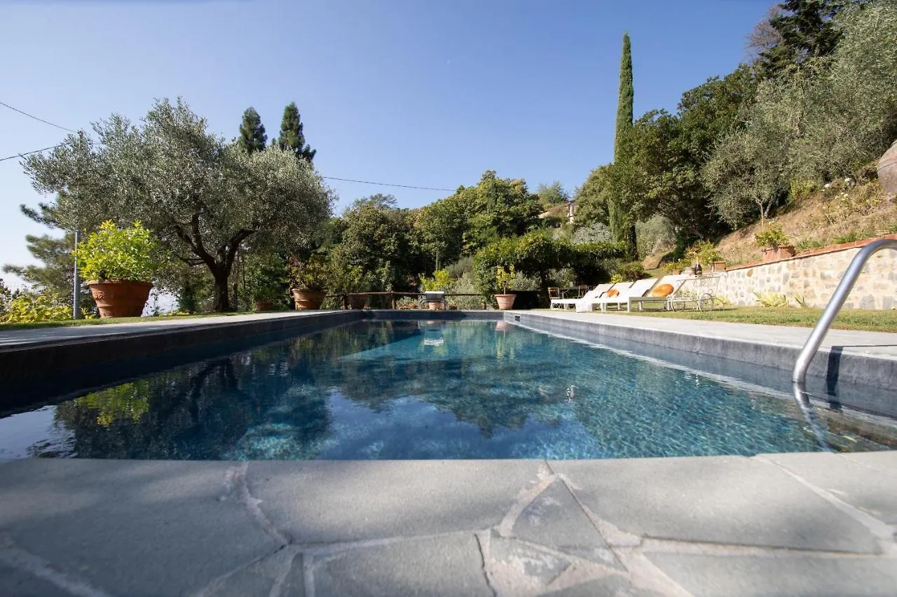 Villa Iris With Swimming Pool Capannori Italy